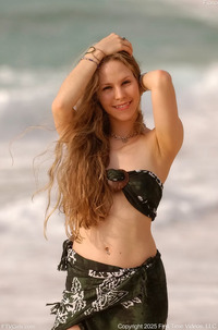 Sweet Pussy Fiona Stripping Outdoors