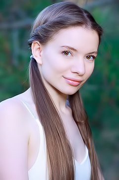 Dariana Not Caring Who Might See Her Daring Display