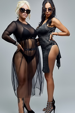 Porn With Stunnign Bootylicious Ladies