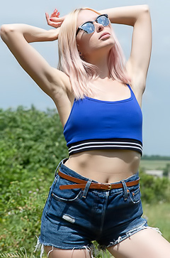 Maria Rubio Teases With Her Green Eyes And Trimmed Pussy In Vibrant Photos