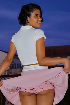Sofia GH Shows Off Her Curvy Figure In A Panties Striptease Outdoors