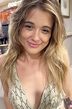 Nicoles Breath Hitches as Hands Slide Along Her Leopard Panties